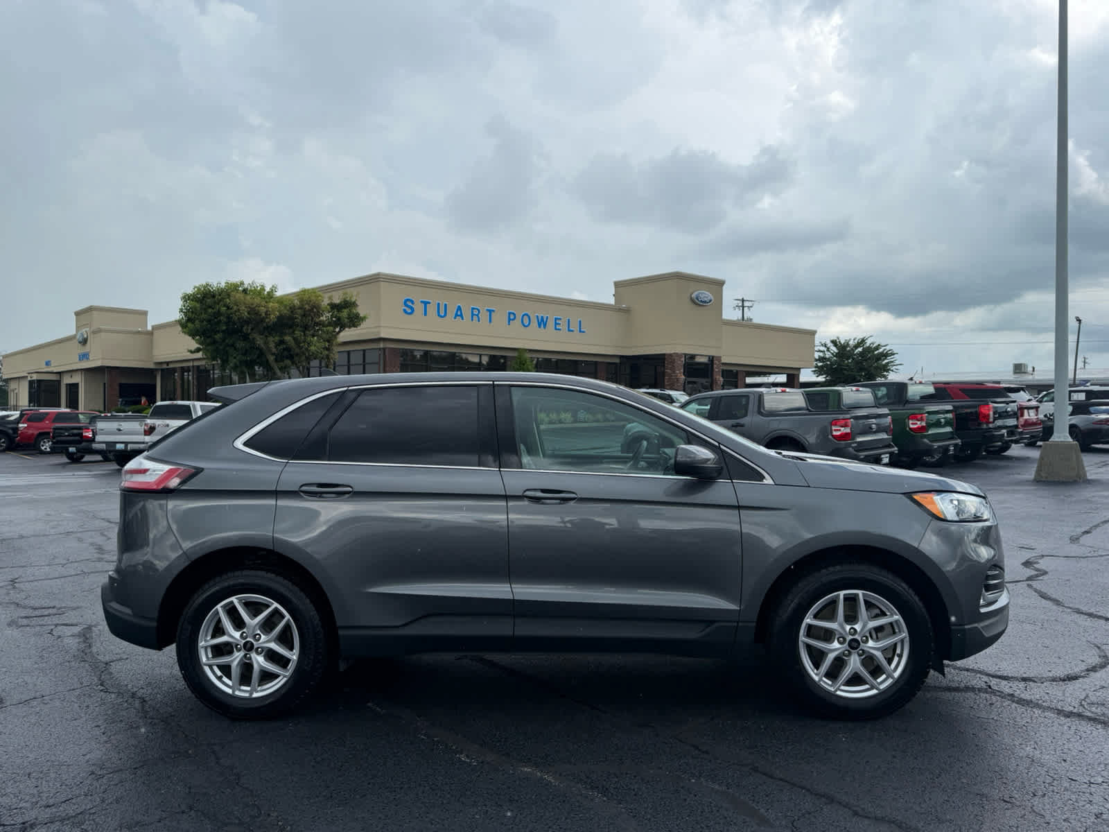 Certified 2024 Ford Edge SEL w/ Convenience Package AWD/4WD image 19