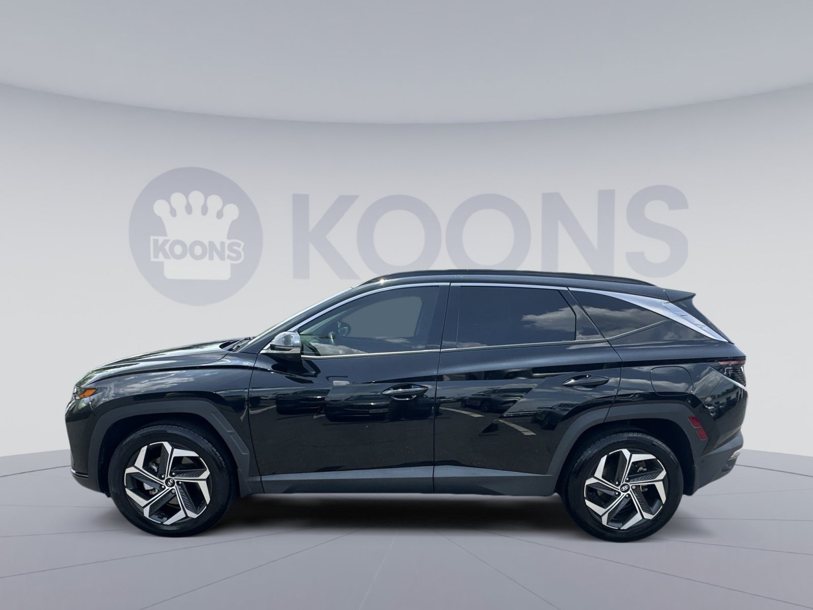 Used 2022 Hyundai Tucson Limited w/ Cargo Package AWD/4WD image 13