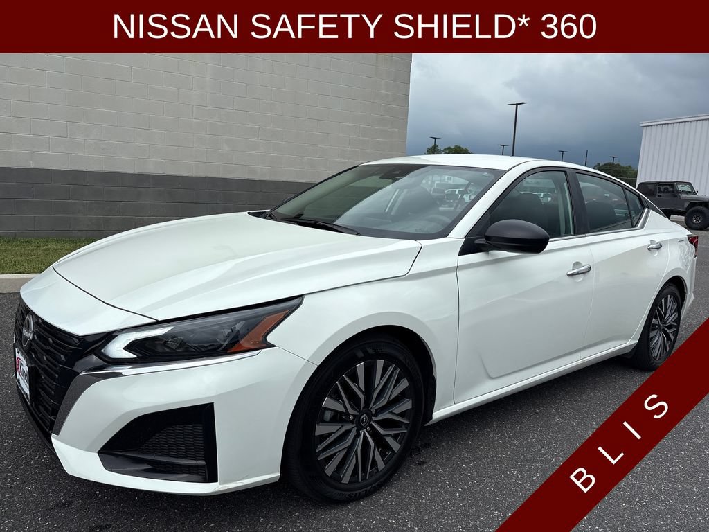Used 2025 Nissan Altima 2.5 SV FWD image 4