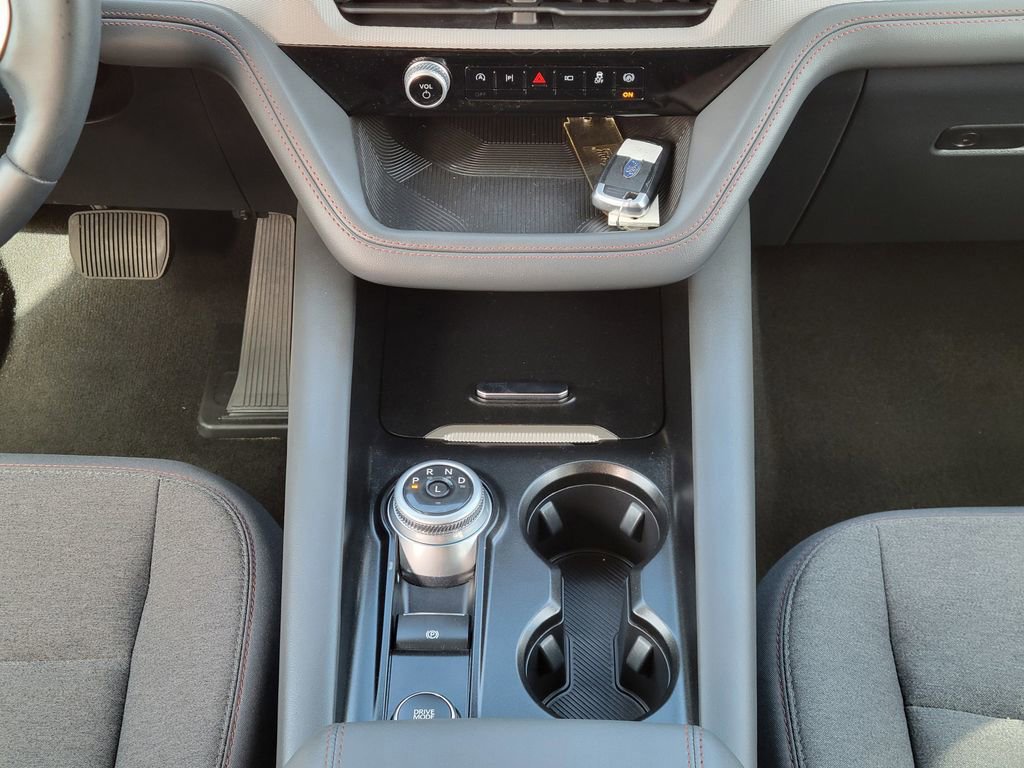 Certified 2025 Ford Explorer Active image 24