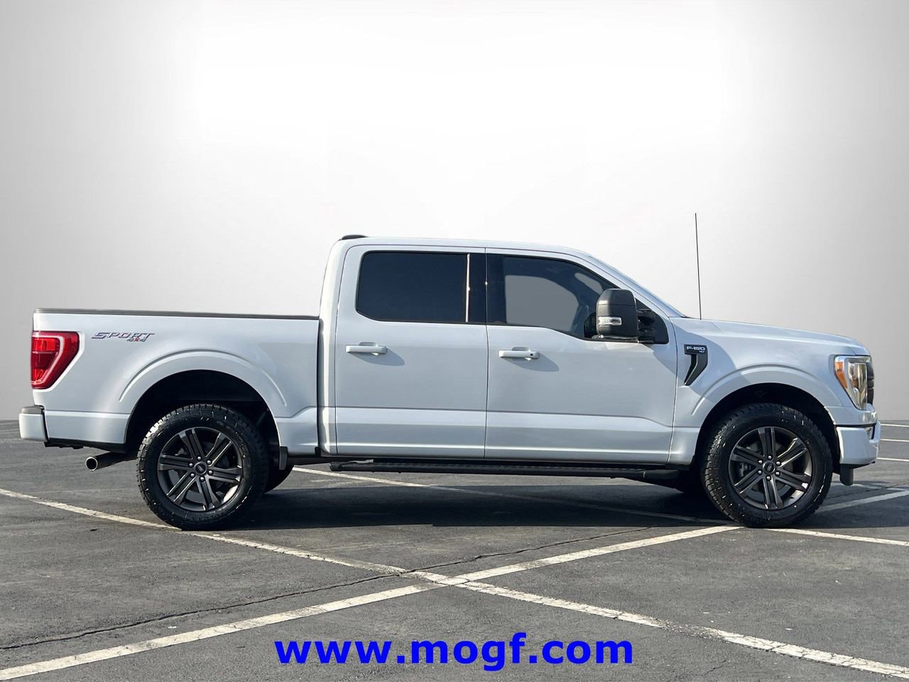 Certified 2022 Ford F150 XLT w/ Equipment Group 302A High image 4