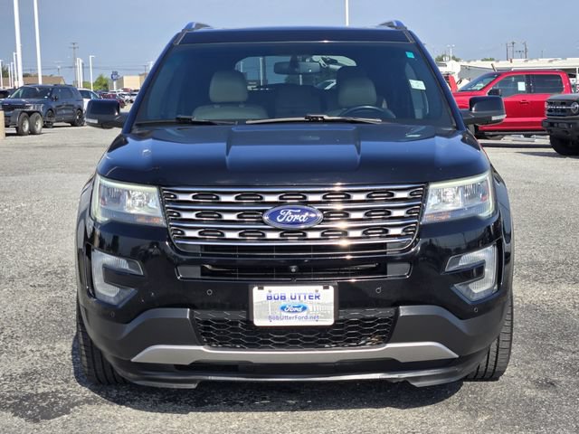 Certified 2017 Ford Explorer Limited w/ Class II Trailer Tow Package AWD/4WD image 2