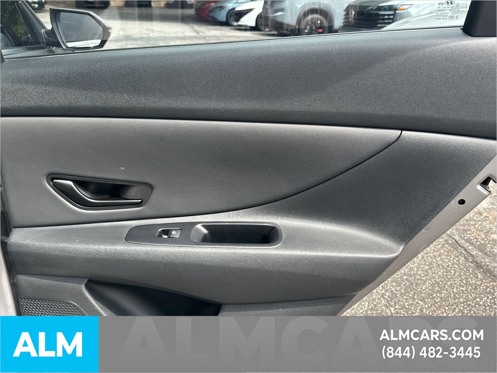Used 2024 Hyundai Elantra Limited FWD image 18