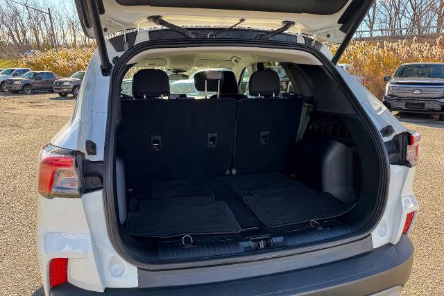 Certified 2022 Ford Escape SE w/ Convenience Package image 12