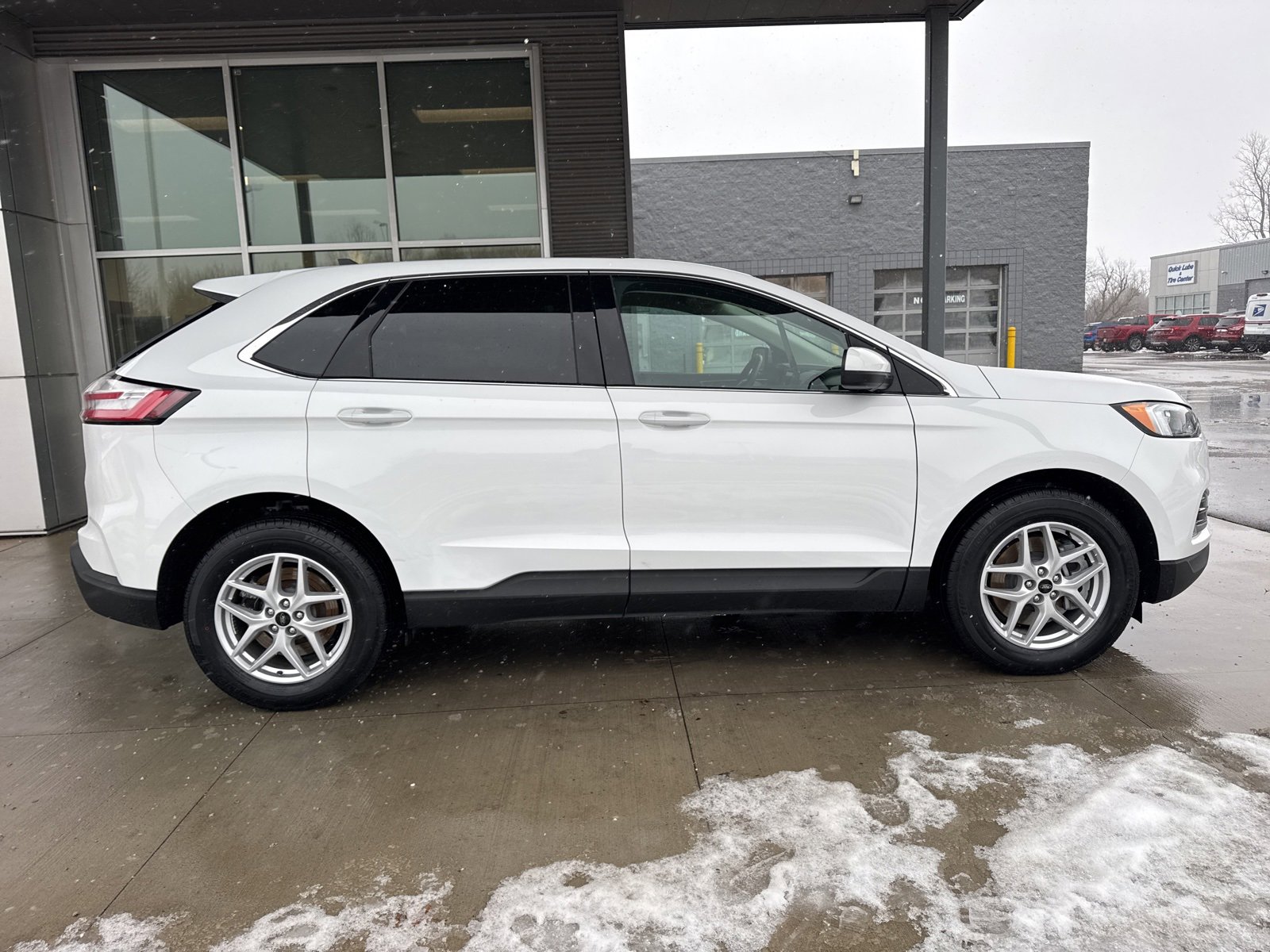 Certified 2023 Ford Edge SEL w/ Convenience Package image 9