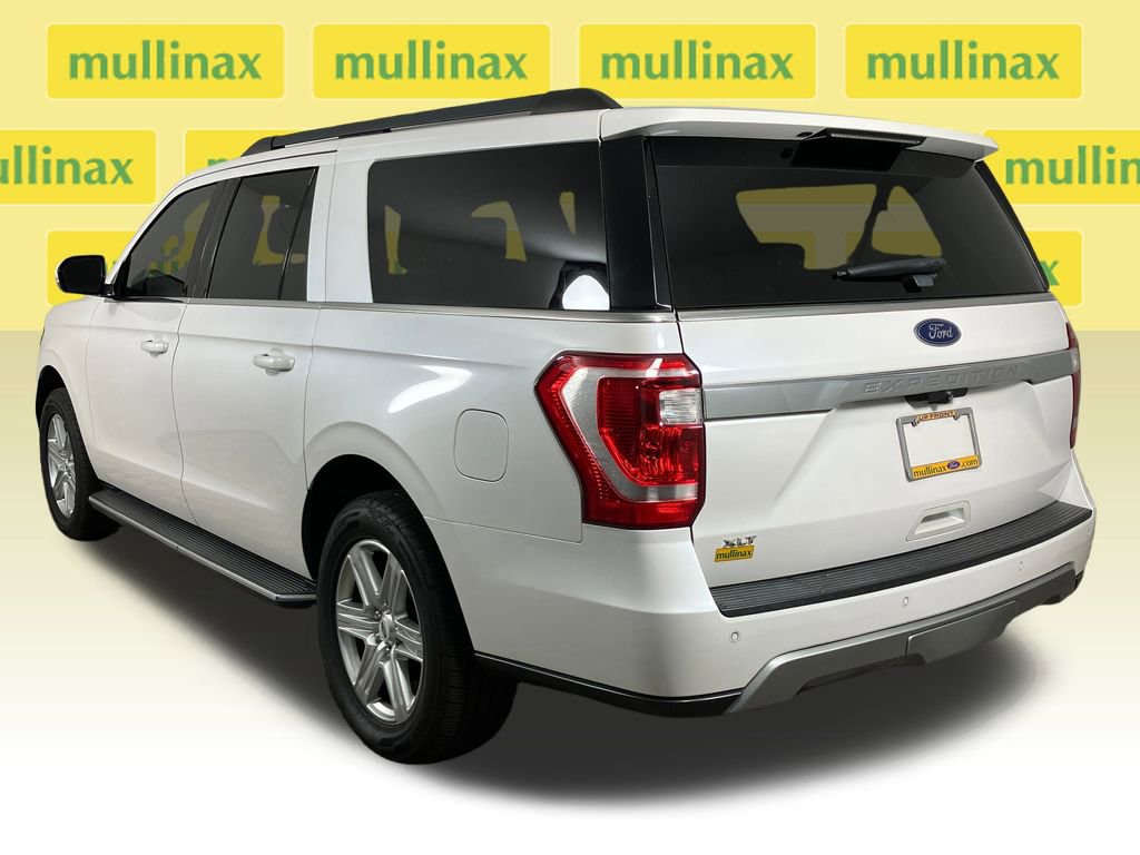 Certified 2018 Ford Expedition Max XLT w/ Equipment Group 202A image 3