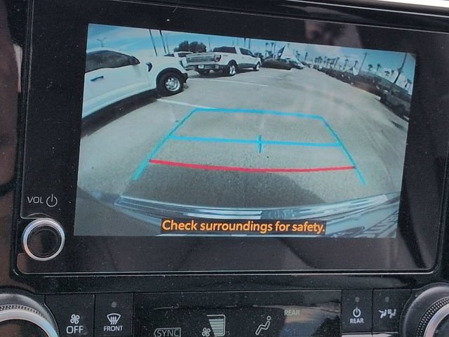 Used 2024 Toyota Highlander XLE AWD/4WD image 21