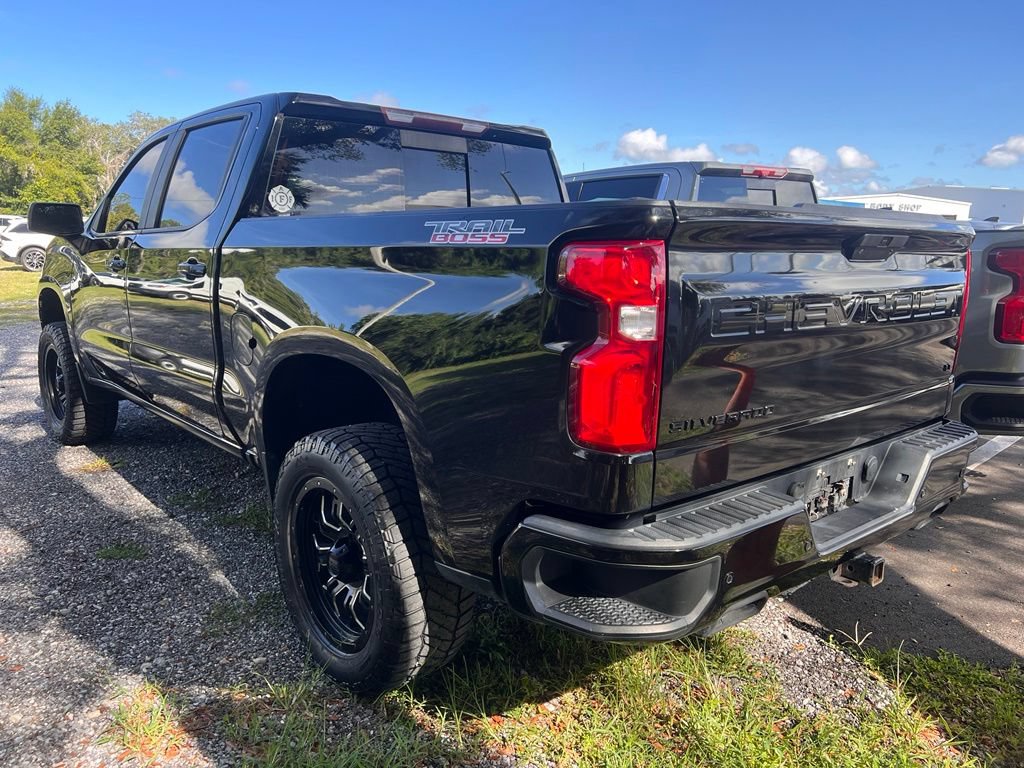 Used 2021 Chevrolet Silverado 1500 LT Trail Boss w/ Convenience Package II AWD/4WD image 3