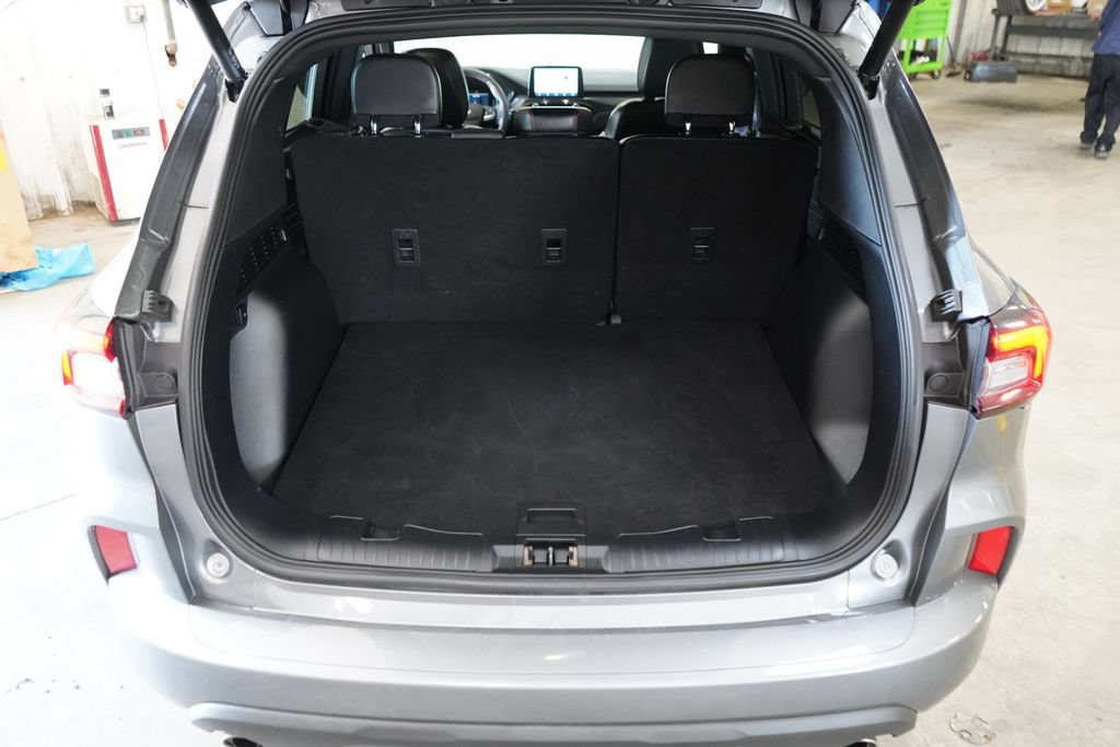 Certified 2024 Ford Escape ST-Line AWD/4WD image 27