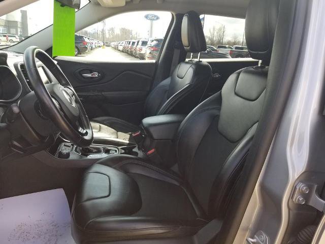 Used 2020 Jeep Cherokee Latitude Plus image 12