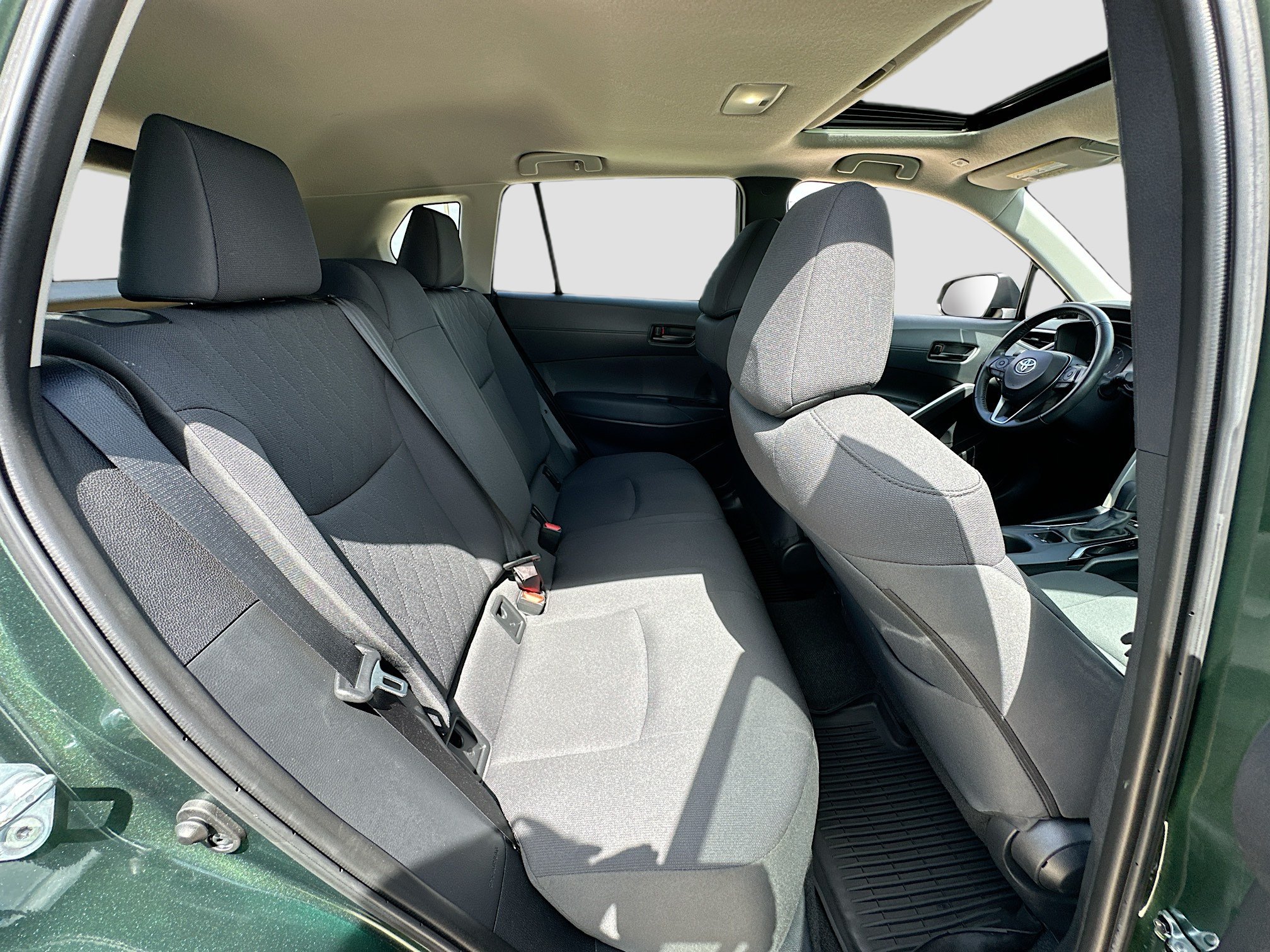 Used 2024 Toyota Corolla Cross LE w/ Moonroof Package AWD/4WD image 26