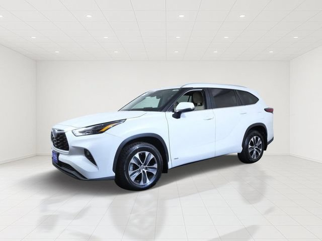 Used 2023 Toyota Highlander XLE AWD/4WD video 2