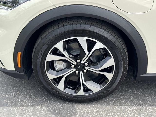 Certified 2025 Ford Mustang Mach-E Select image 38
