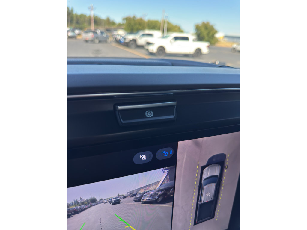 Certified 2026 Ford F350 Platinum AWD/4WD image 21
