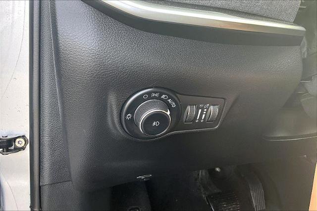 Used 2024 Jeep Compass Latitude AWD/4WD image 31