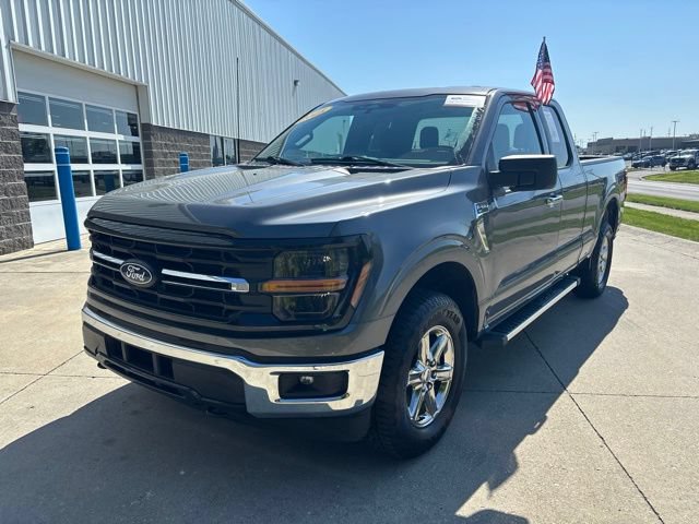 Certified 2025 Ford F150 XLT w/ Equipment Group 301A Standard AWD/4WD image 4