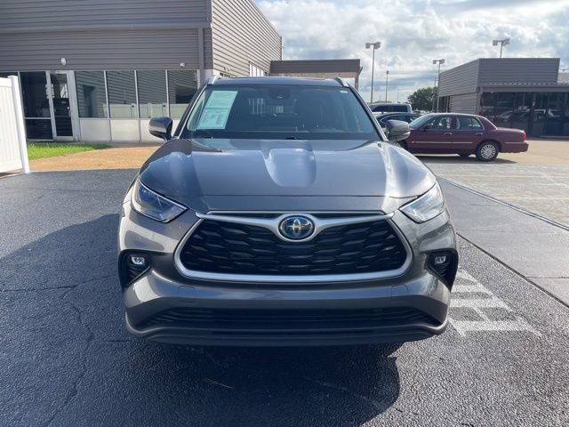 Used 2023 Toyota Highlander XLE FWD image 12