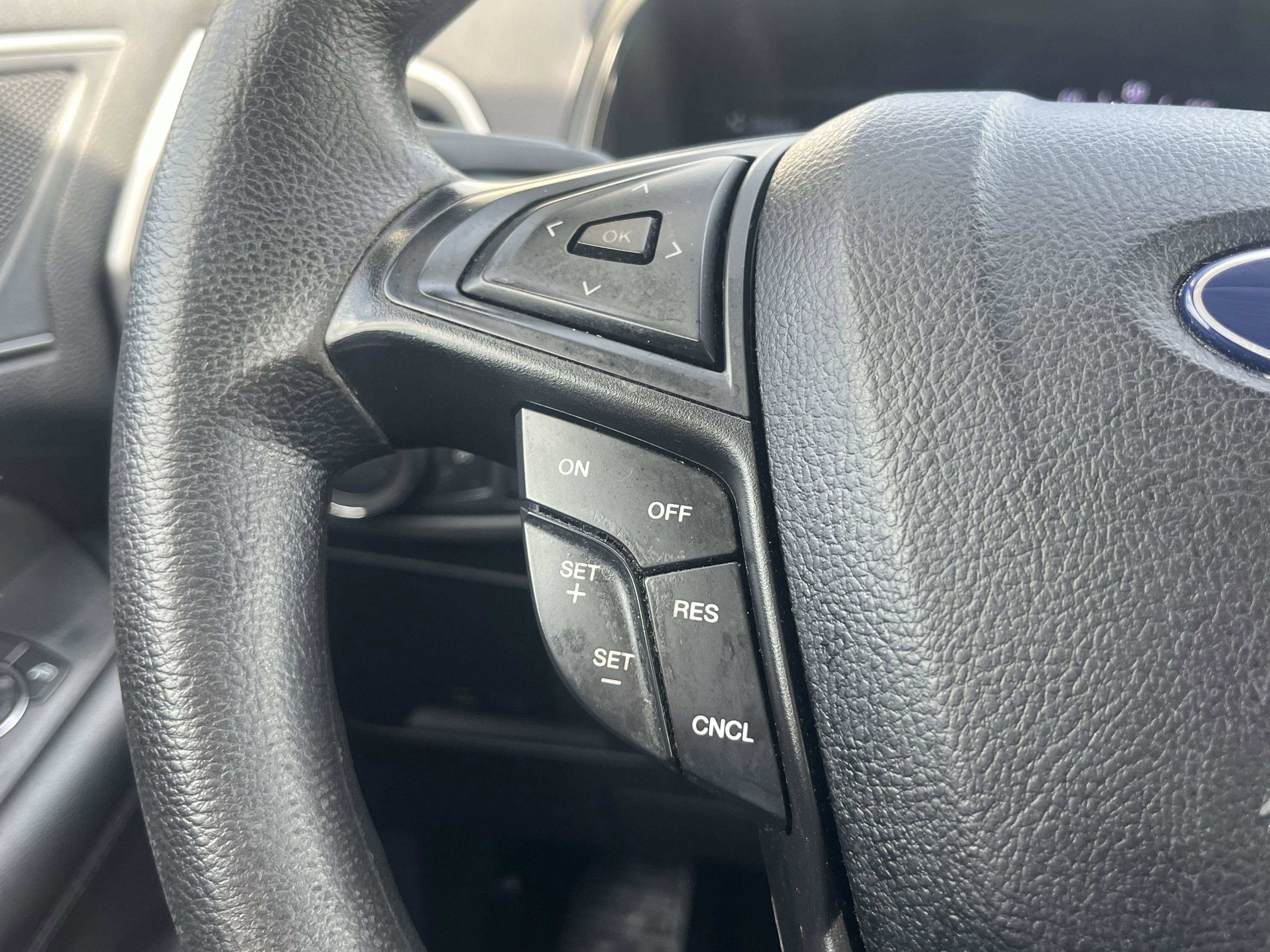 Certified 2022 Ford Edge SE w/ Black Appearance Package AWD/4WD image 14