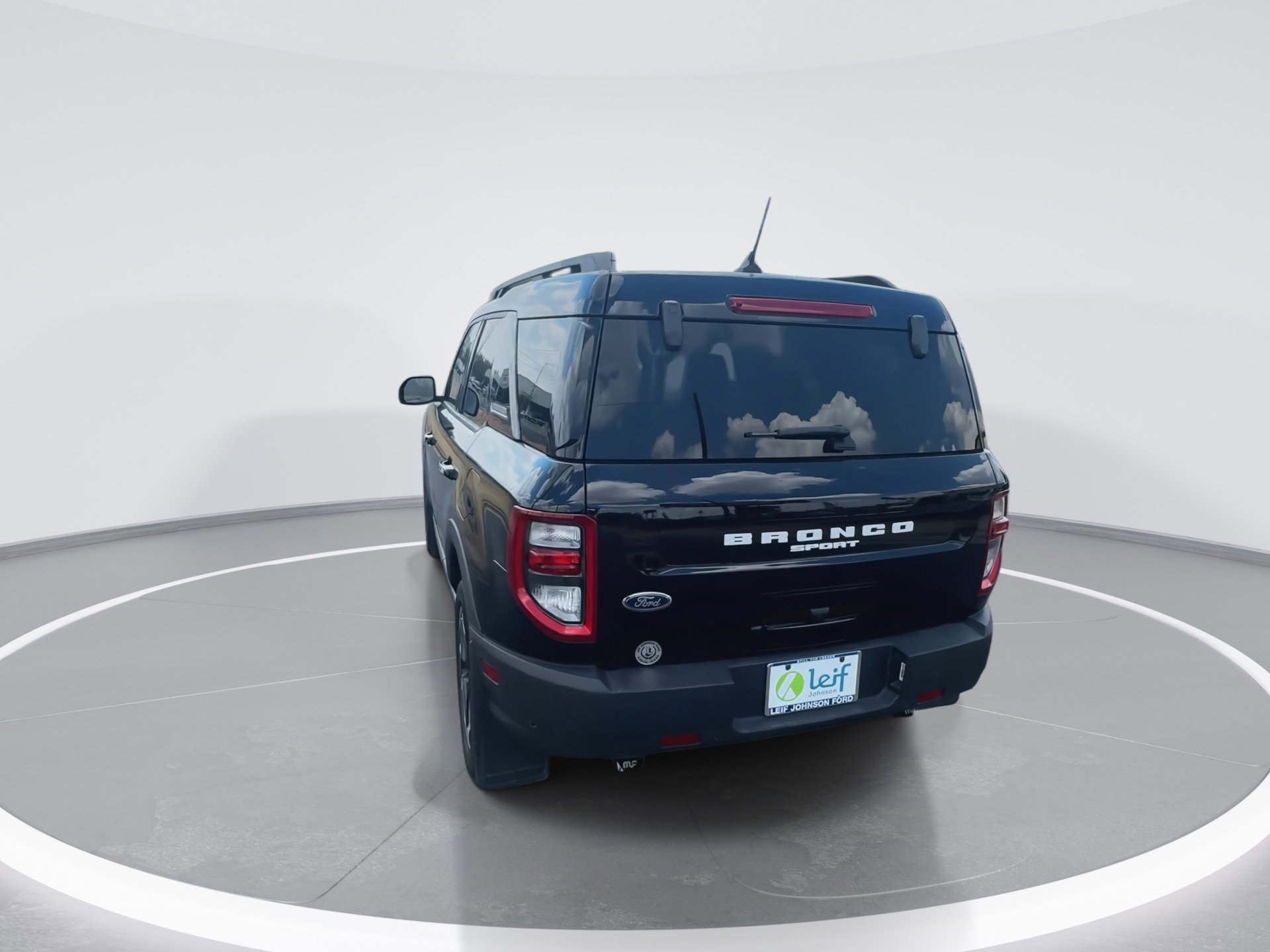 Certified 2024 Ford Bronco Sport Outer Banks w/ Tech Package image 8