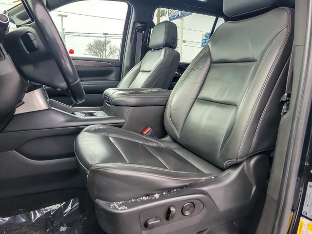 Used 2021 Chevrolet Suburban LT image 11