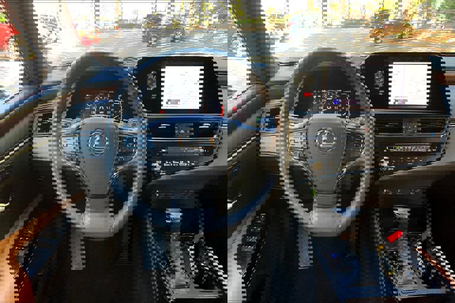 Used 2024 Lexus ES 350 w/ Premium Package image 7