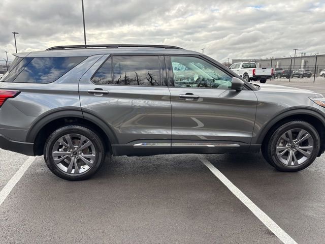 Certified 2025 Ford Explorer Active w/ Active Comfort Package image 5