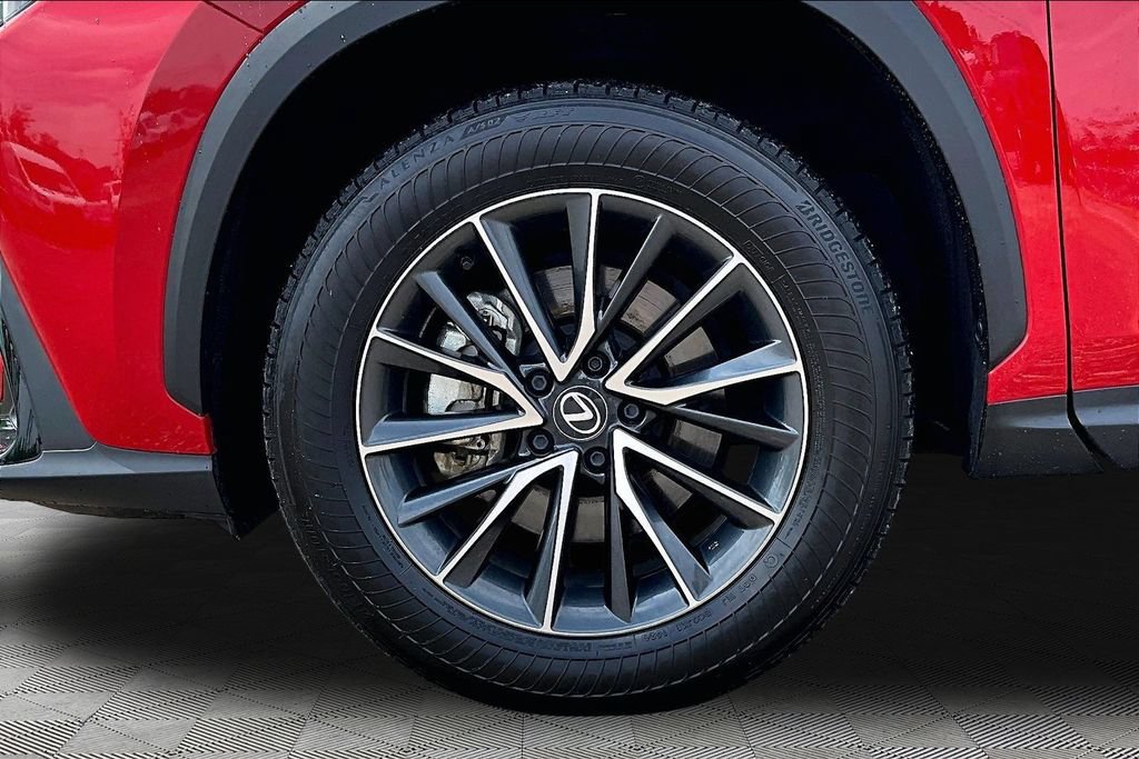 Used 2025 Lexus NX 350h AWD w/ Accessory Package (2T) image 9
