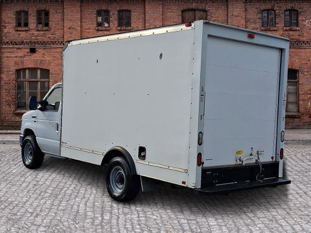 Certified 2016 Ford E-350 and Econoline 350 Super Duty w/ Power Windows & Locks Group image 4