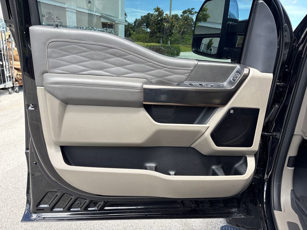 Certified 2026 Ford F350 Platinum w/ Platinum Plus Package image 28