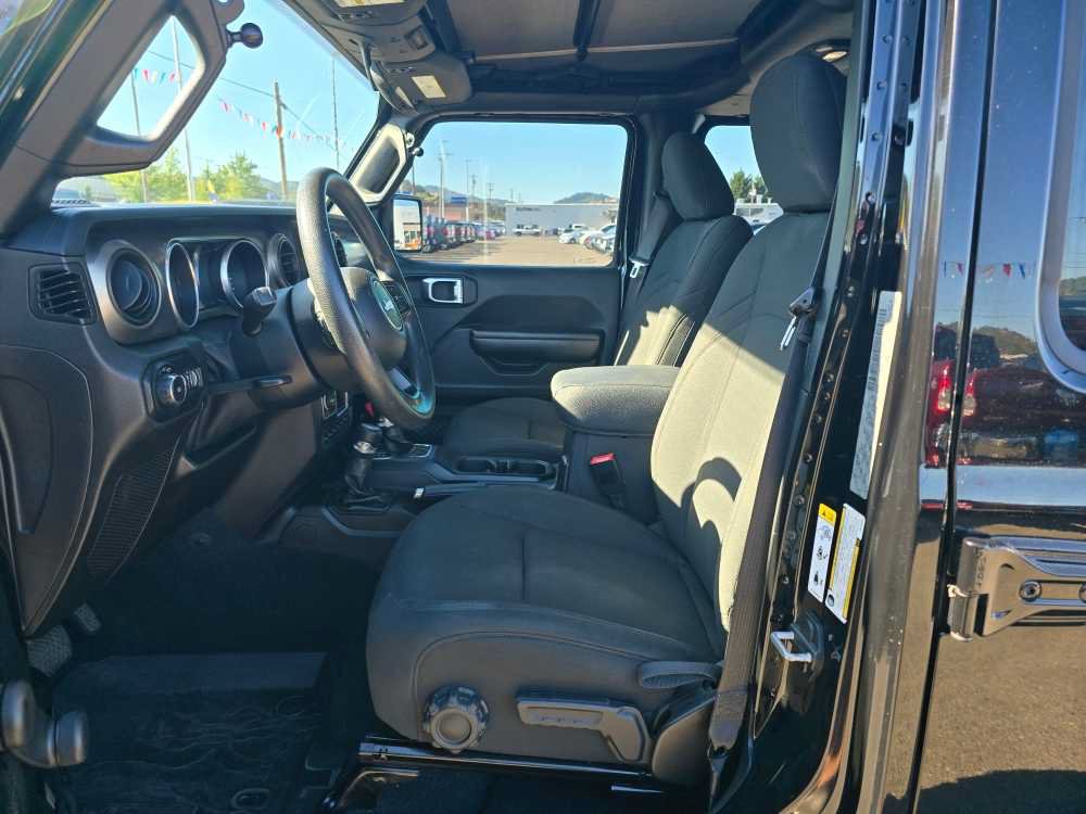 Used 2018 Jeep Wrangler Unlimited Sport AWD/4WD image 9