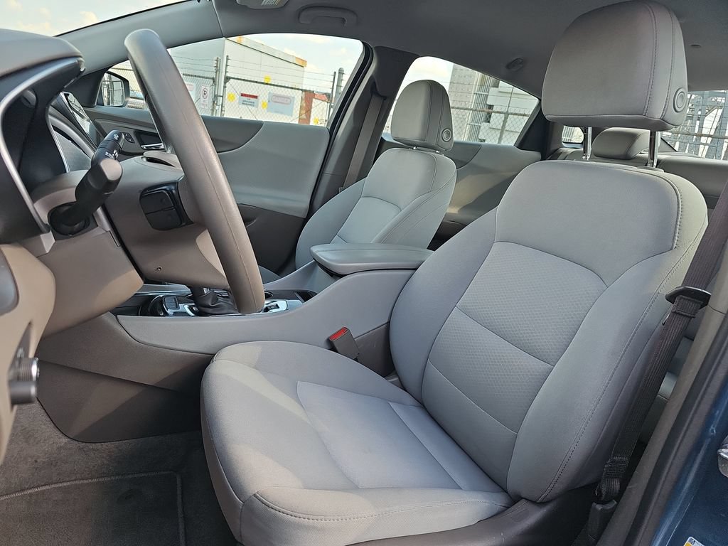 Used 2025 Chevrolet Malibu LT FWD image 15