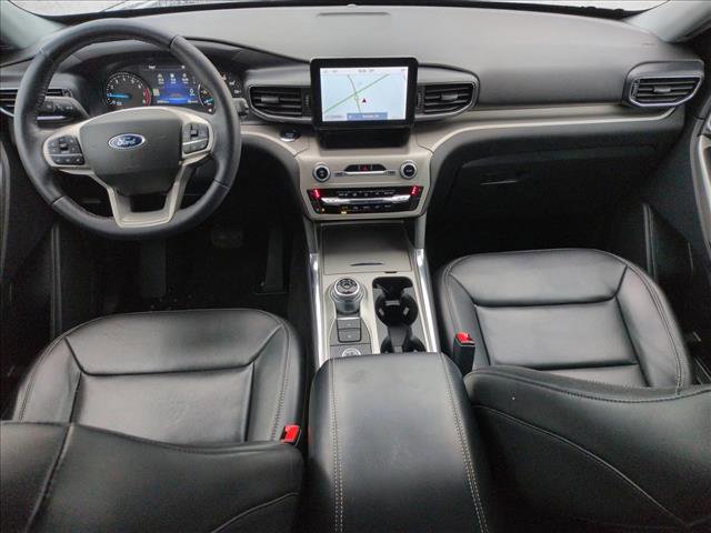 Certified 2022 Ford Explorer XLT w/ Equipment Group 202A image 17