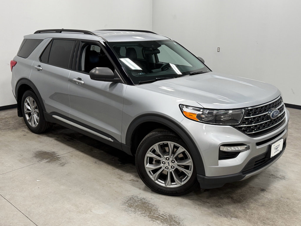 Certified 2022 Ford Explorer XLT w/ Equipment Group 202A image 35