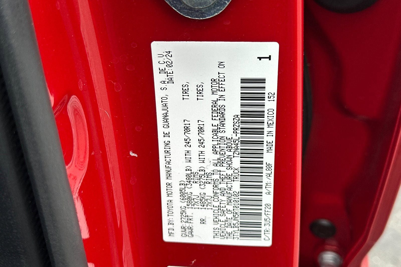 Used 2024 Toyota Tacoma SR5 AWD/4WD image 30