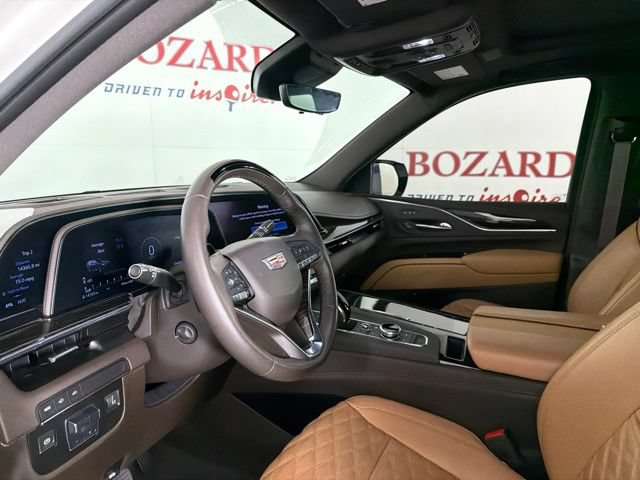 Used 2022 Cadillac Escalade Premium Luxury w/ Performance Package RWD image 12