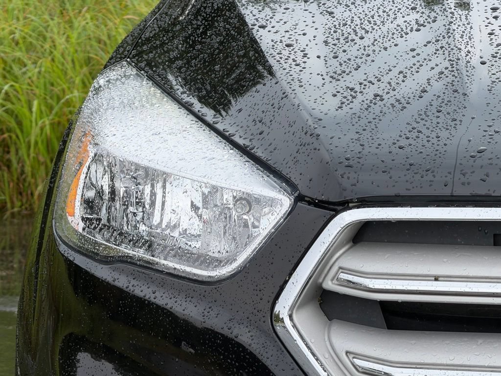 Certified 2019 Ford Escape SE FWD image 4