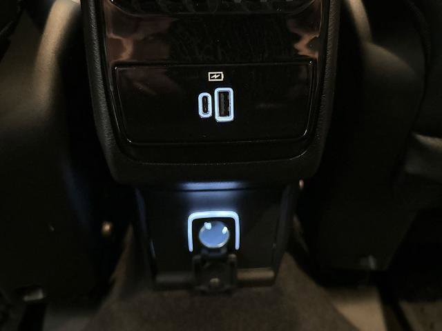 Used 2023 Jeep Compass Latitude w/ Convenience Group AWD/4WD image 30