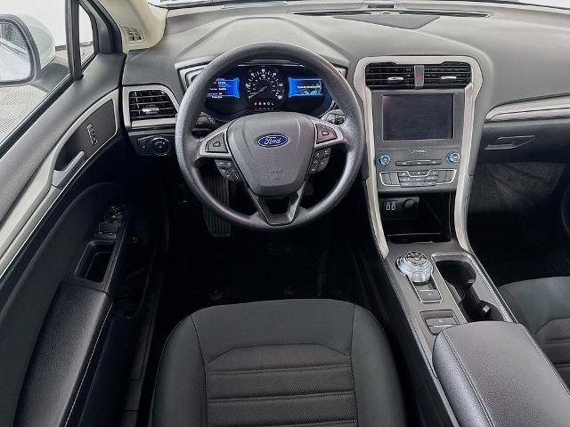Certified 2020 Ford Fusion SE FWD image 22