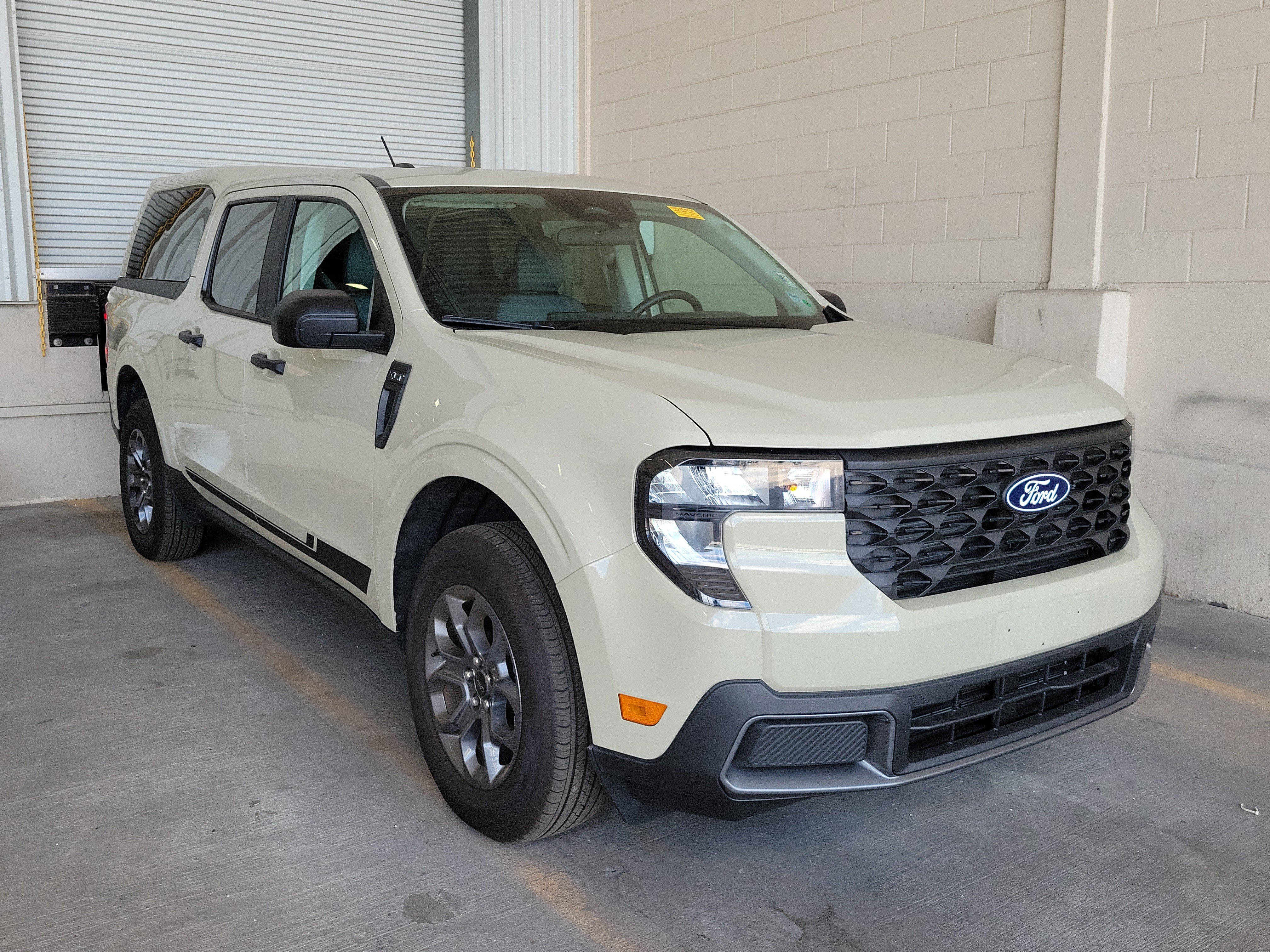 Certified 2025 Ford Maverick XLT FWD image 6