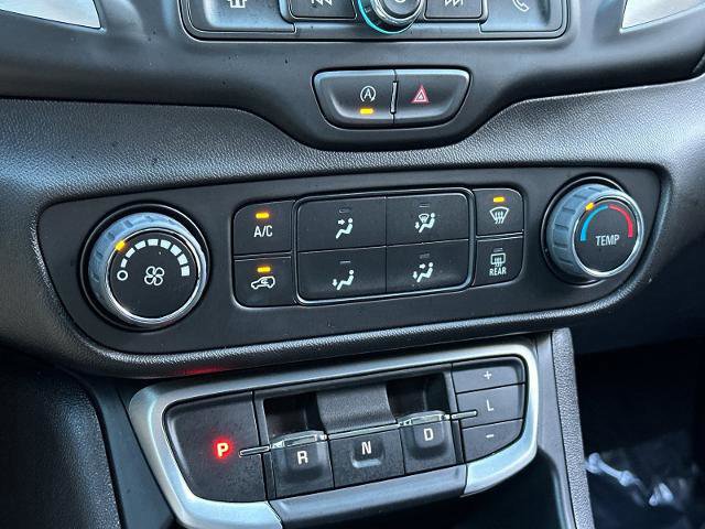 Used 2024 GMC Terrain SLE image 19