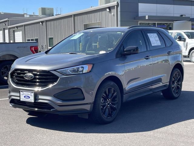 Certified 2024 Ford Edge SE w/ Black Appearance Package image 29