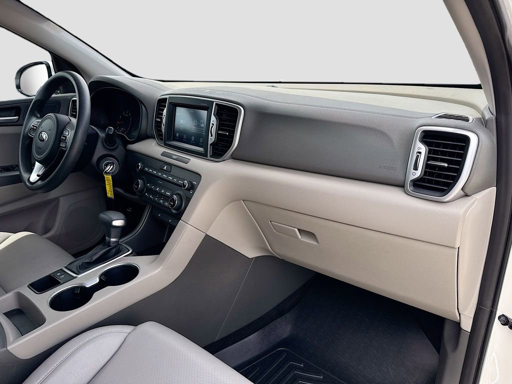 Used 2018 Kia Sportage LX w/ LX Technology Package FWD image 28