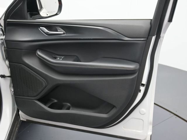 Used 2023 Jeep Grand Cherokee Altitude RWD image 27