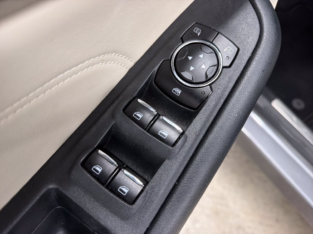 Certified 2022 Ford Edge Titanium AWD/4WD image 18