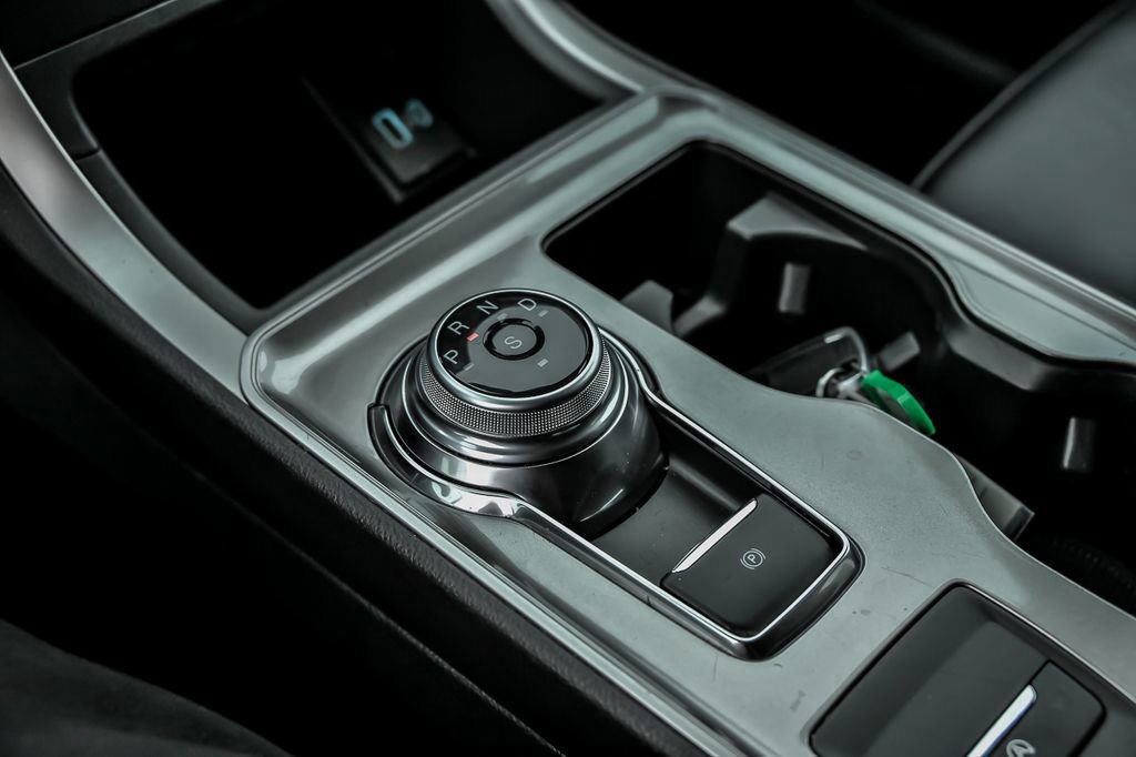 Certified 2024 Ford Edge SEL image 28