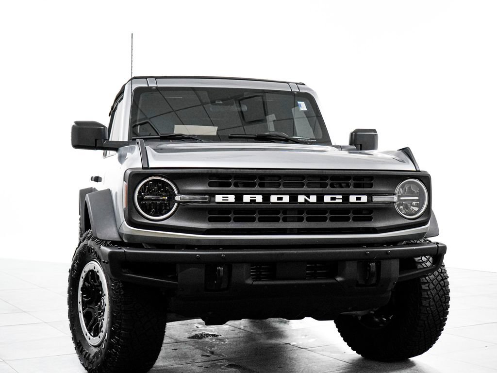 Certified 2024 Ford Bronco Black Diamond w/ Sasquatch Package AWD/4WD image 3