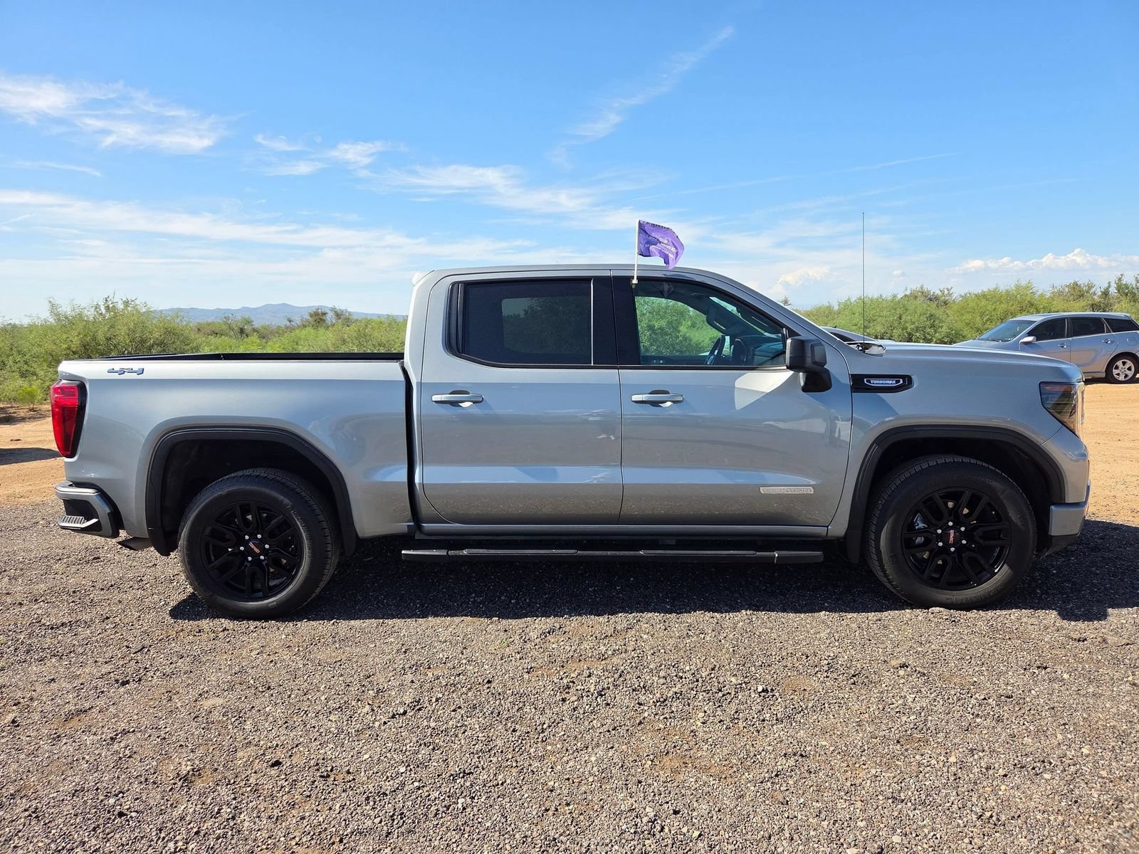 Used 2025 GMC Sierra 1500 Elevation AWD/4WD image 4