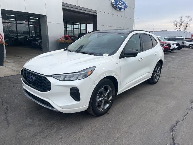 Certified 2023 Ford Escape ST-Line w/ Tech Pack #1 image 6