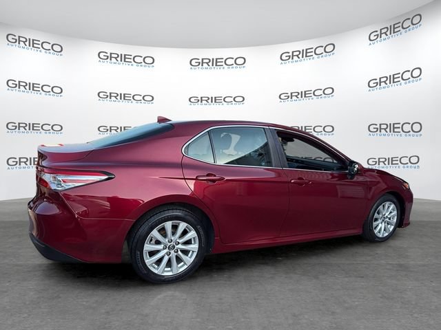 Used 2019 Toyota Camry LE FWD image 7