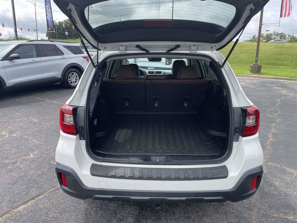 Used 2019 Subaru Outback 3.6R Touring w/ Popular Package #3A AWD/4WD image 10